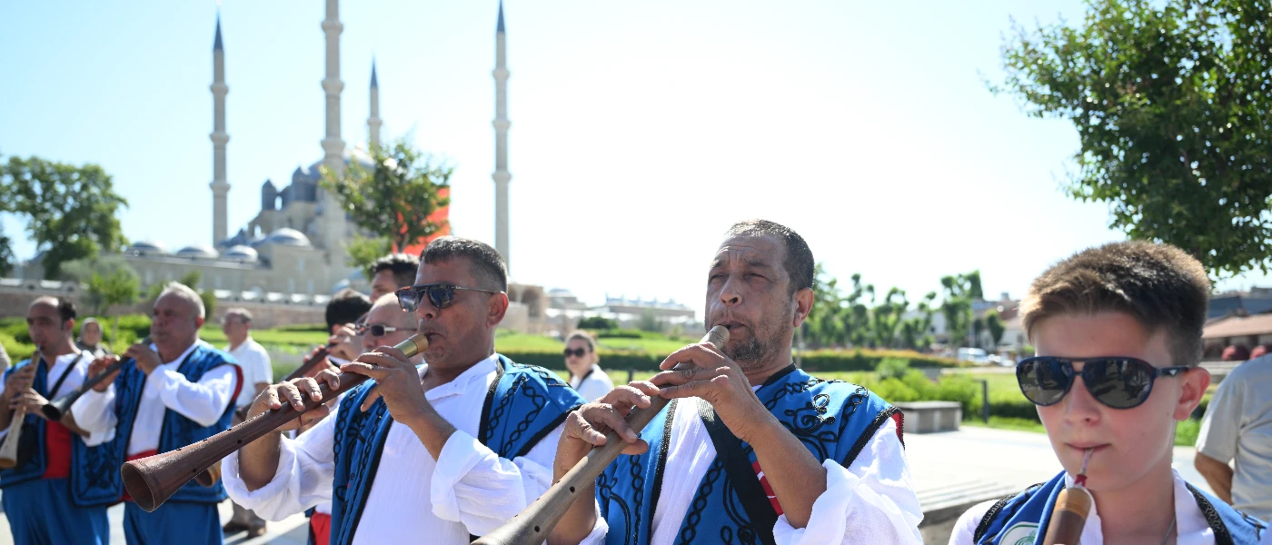 655. KIRKPINAR COŞKUSU BAŞLIYOR… DEVLET RİCALİNE DAVUL-ZURNALI DAVET