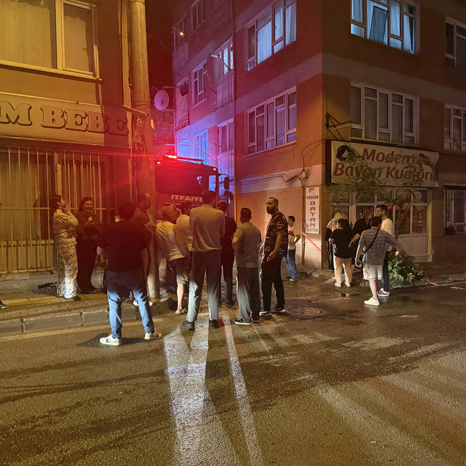 Bursa'da bir evde çıkan yangında 1 kişi hayatını kaybetti