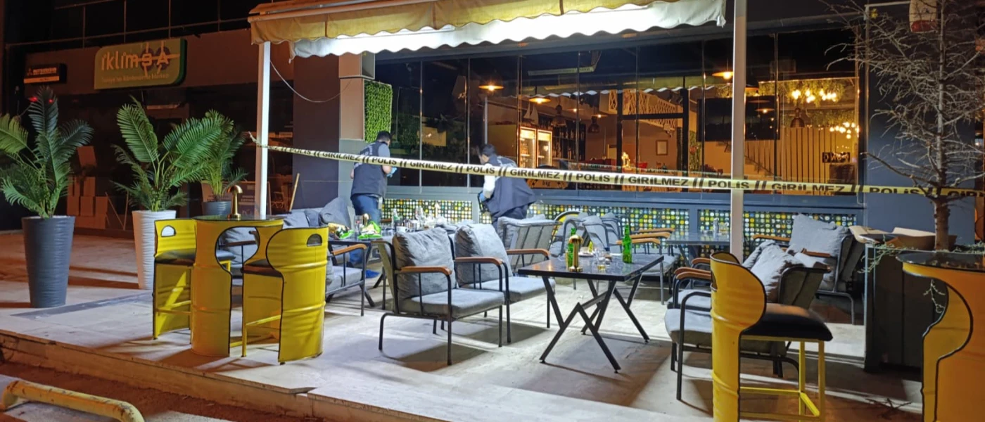EĞLENCE MEKANINDA SİLAHLI KAVGA: 1’İ AĞIR 4 YARALI