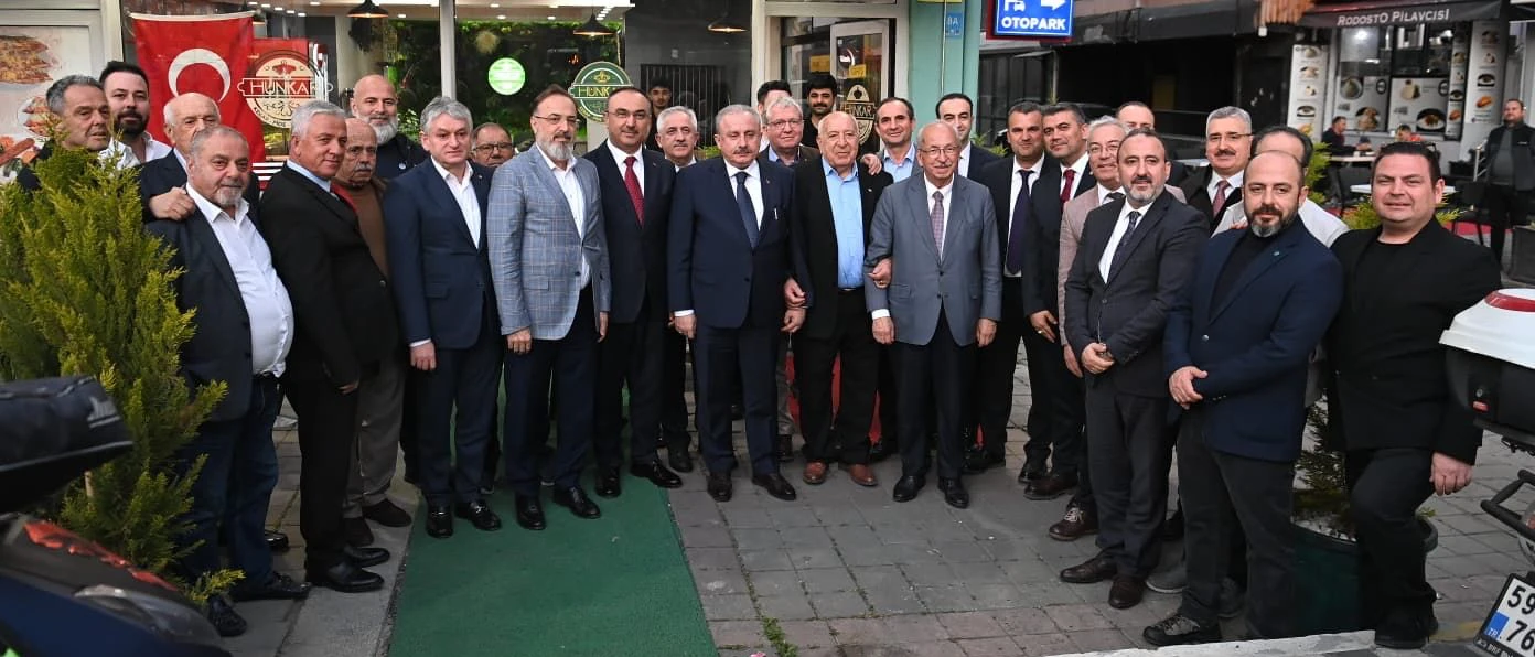 TEKİRDAĞ SİYASET VE BÜROKRASİ CAMİASI DOSTLUK SOFRASINDA BULUŞTU