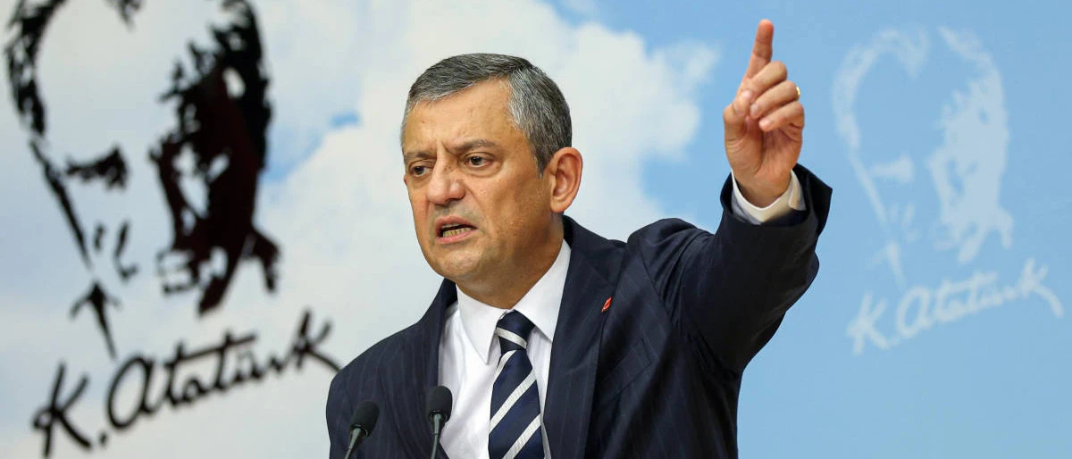 ÖZGÜR ÖZEL'DEN FAİK ÖZTRAK'A SERT TEPKİ: "TEKİRDAĞ'DA YAN YANA BİR YÜRÜYELİM BAKALIM”